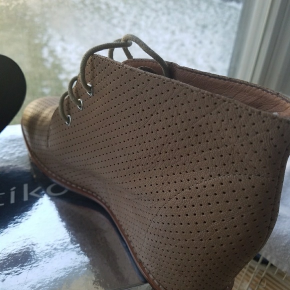 Matiko Sharon Hidden Wedge Boot in Light Brown - Picture 4 of 7